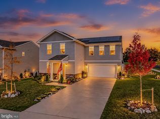 83 Dove Rd, Charles Town, WV 25414