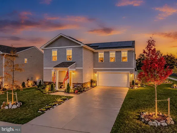 83 Dove Rd, Charles Town, WV 25414