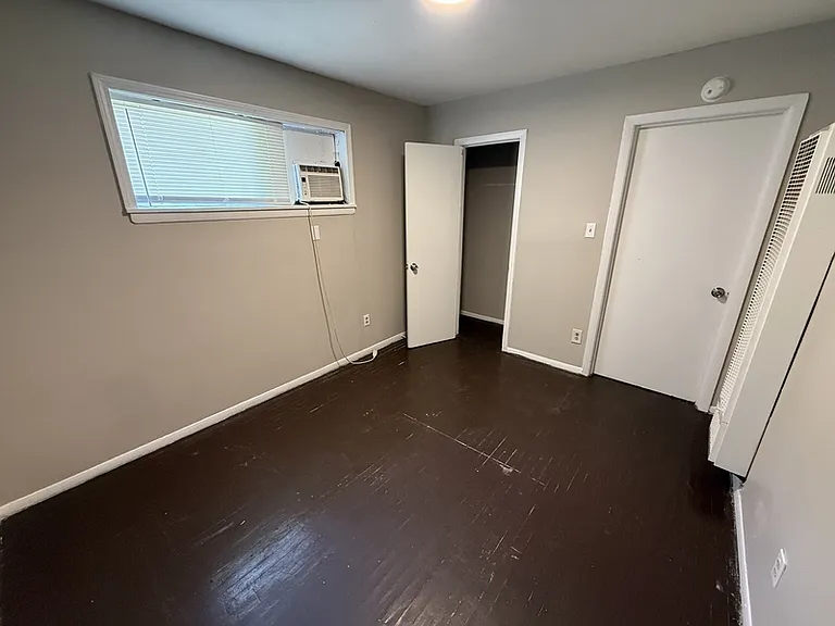 2086 Hubert Ave #5 — Photo 18