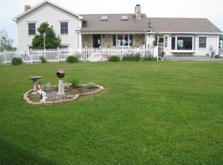 565 Quaker Ridge Rd, Casco, ME 04015