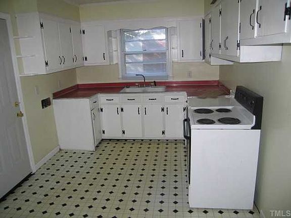 5th image of 1107 Grace Ave