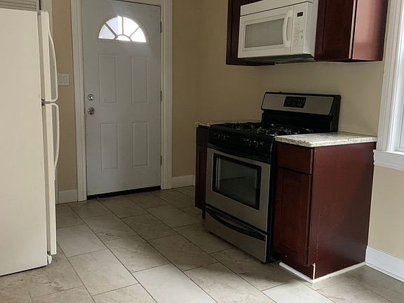 4th image of 5053-55 W Augusta Blvd #5055-2