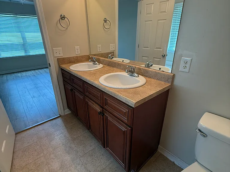 505 Arrie Dr — Photo 10