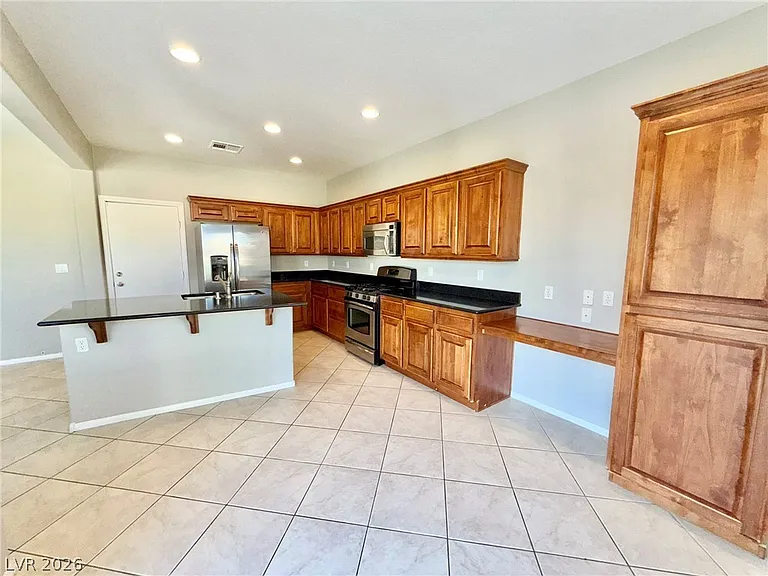 8565 Vestia Ct — Photo 20