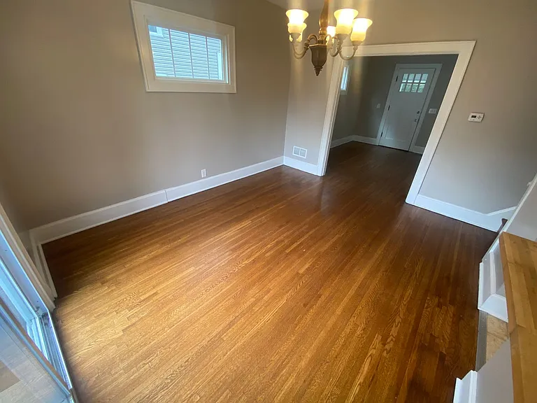 1323 W 3rd Ave — Photo 9