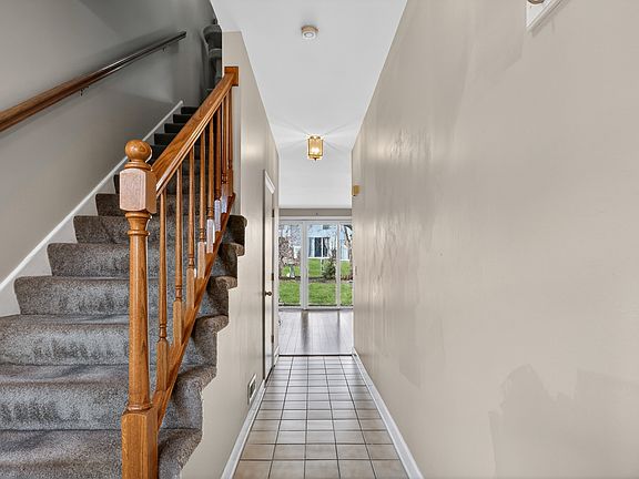 2nd image of 548 Woodhaven Dr