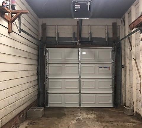 3rd image of 924 Drexel Dr