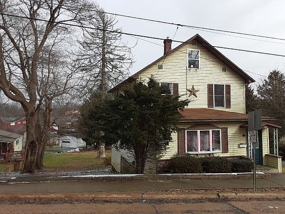 3rd image of 419 E Park Ave