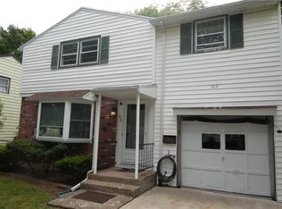 213 Wood Rd, Rochester, NY 14626