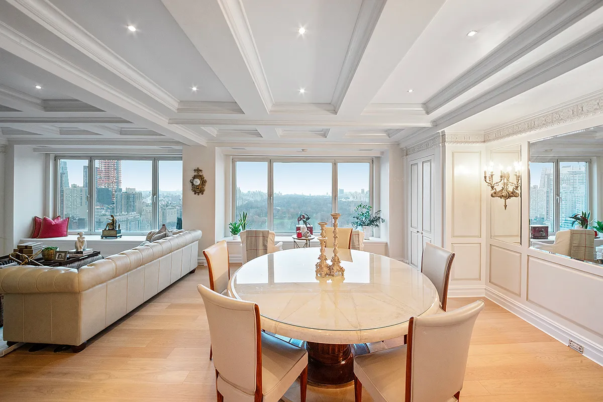 160 Central Park South — Photo 1
