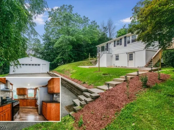 82 Lakeview Dr, Wantage Twp., NJ 07461