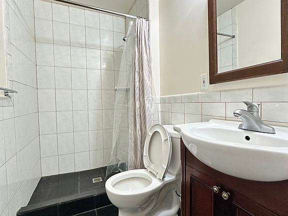 2nd image of 3230 San Jose Ave #B