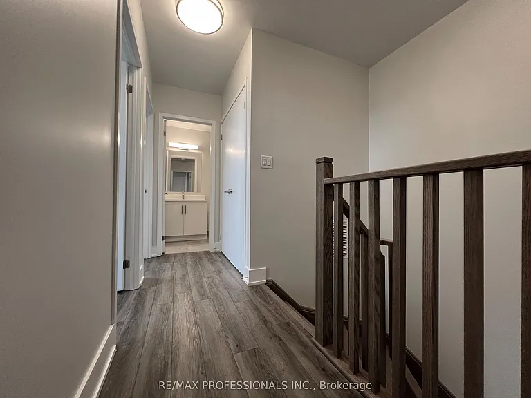 62 Dixfield Dr #121 — Photo 14