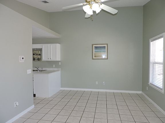 5th image of 5931 Pinetree Ave #5931