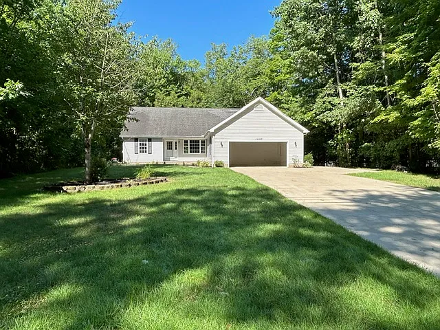 1997 Flame Lake Dr — Photo 29