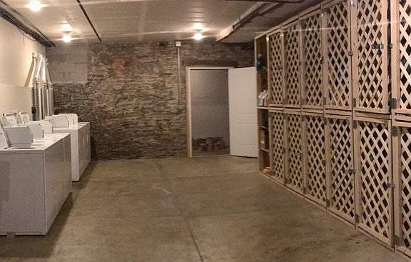 5th image of 2733 Woodburn Ave