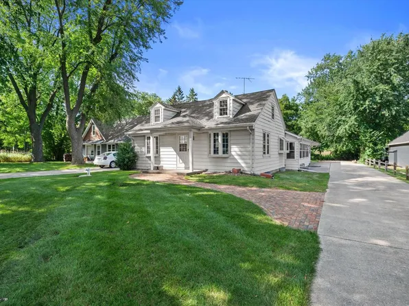 37738 Valley ROAD, Summit, WI 53066