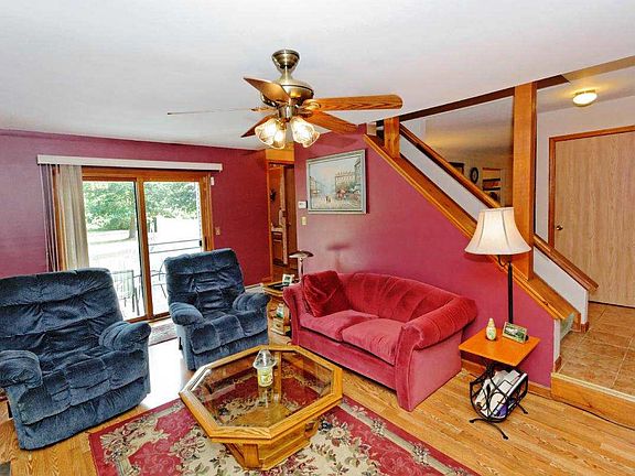 4th image of 25 Baker Dr