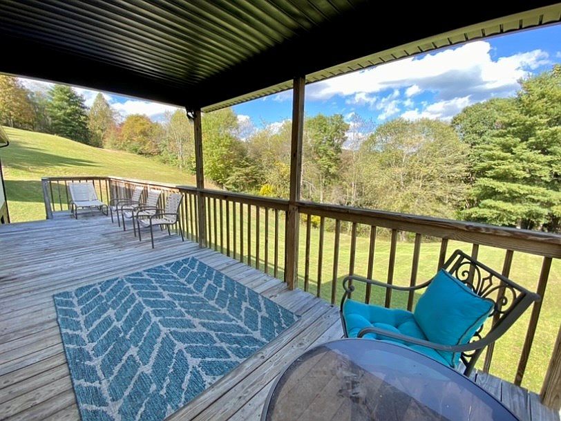 132 James St, Fairdale, WV 25839 Zillow