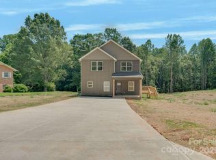 937 37th St SW, Hickory, NC 28602