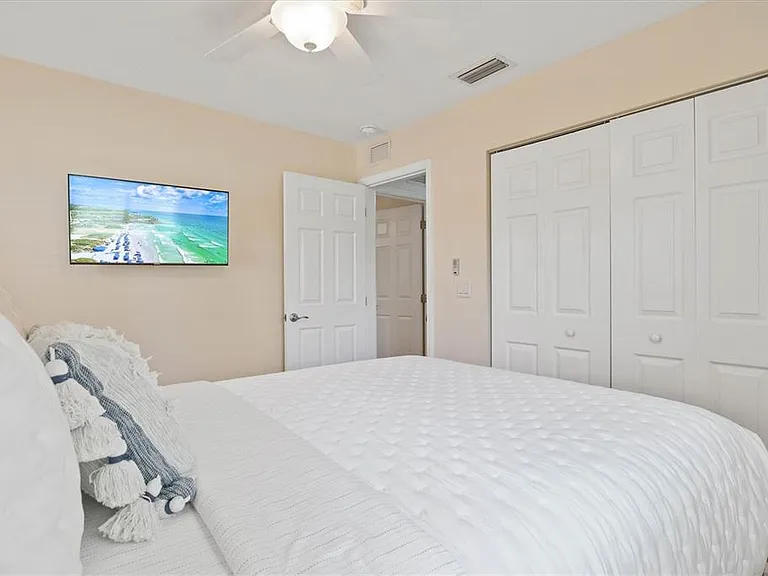 2729 Sydelle St — Photo 38