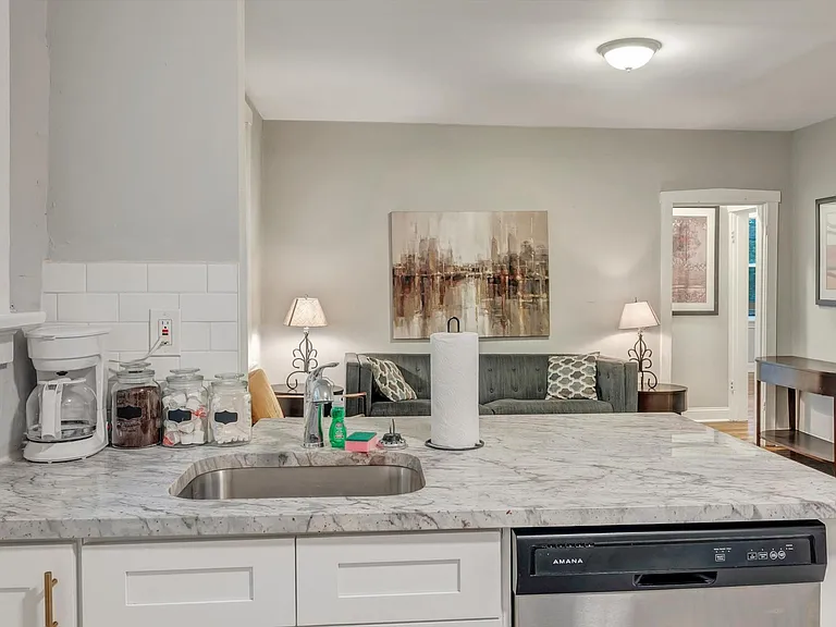 3106 Gurney Ave #1S — Photo 8