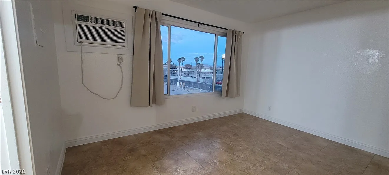 1 bed, 1.0 bath, 468 sqft, $850 — Photo 3