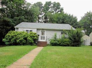 149 Barbara Dr, North Plainfield, NJ 07062
