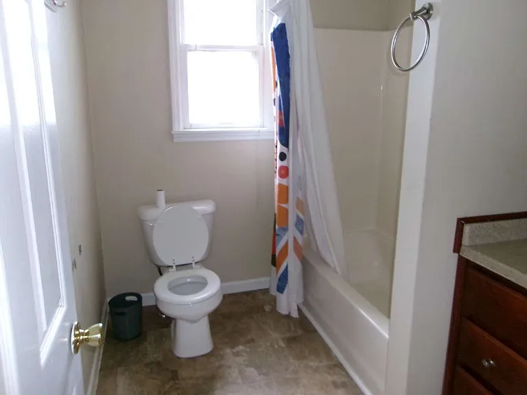 7074 Sutherland Ave — Photo 13