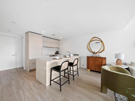 3rd image of 1301 S Miami Ave #3512