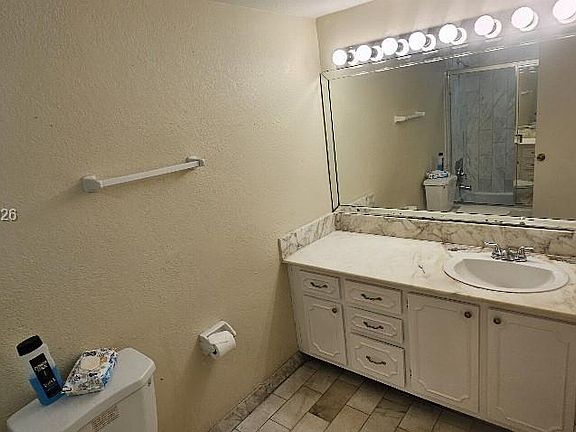 5th image of 2620 NE 135th St APT 431