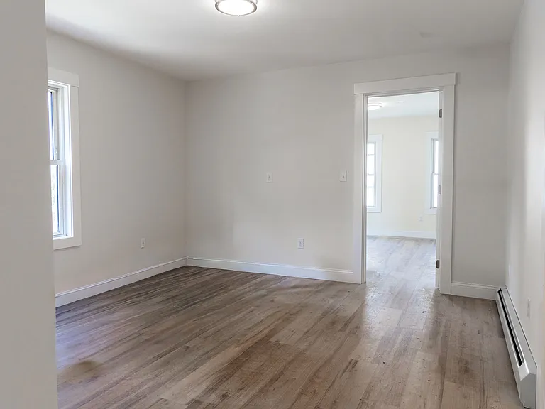 71 Friend St #1R — Photo 15