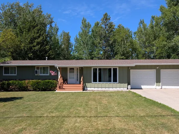 214 Shorewood Dr, International Falls, MN 56649