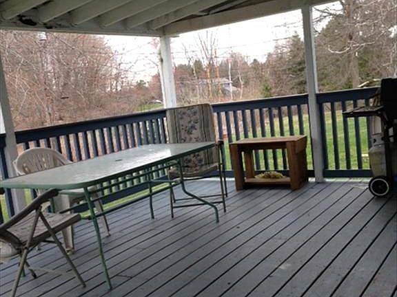 3rd image of 33 Brunswick Park Dr