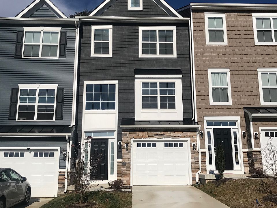 1st image of 44 Andrews Pl