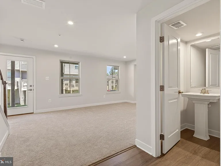 7118 Bighorn Rd — Photo 31