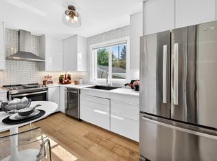 10507 69th Ave NW, Edmonton, AB T6H 2C5