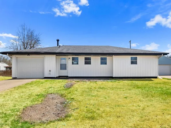 2724 N Sterling Ave, Peoria, IL 61604