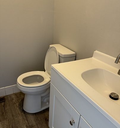 5th image of 1309 N 77th St