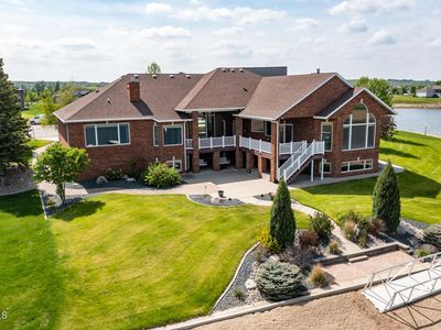 4512 Shoreview Pl SE, Mandan, ND, 58554