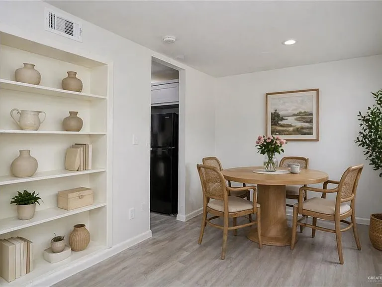 1107 Shasta Ave #2 — Photo 8