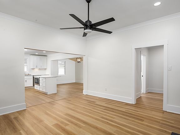 3rd image of 304 1st St