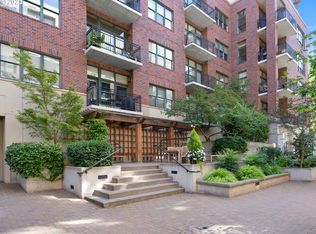 820 NW 12th Ave APT 604, Portland, OR 97209