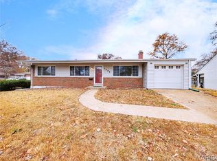 1305 Burning Tree Dr, Florissant, MO 63033