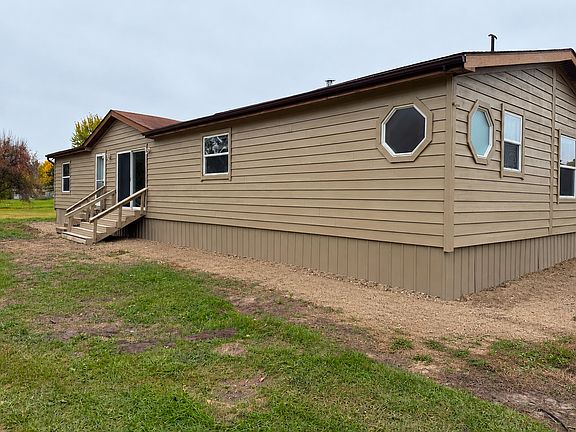 2nd image of 138 Park Cir
