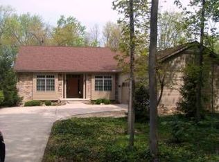 464 Barrington Ridge Rd, Painesville, OH 44077