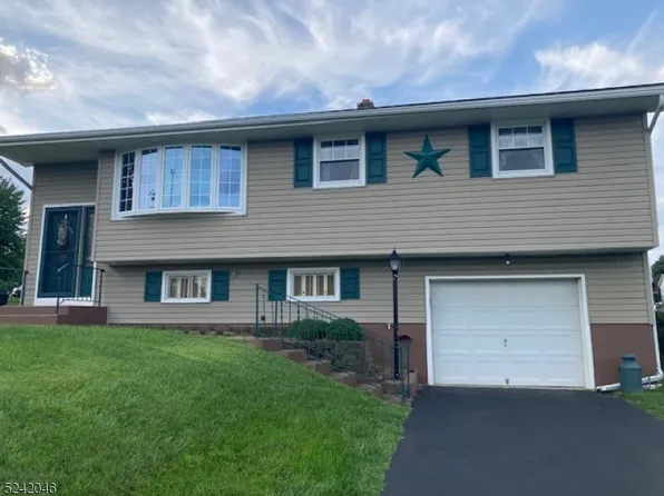 717 Vulcanite Ave, Alpha Boro, NJ 08865