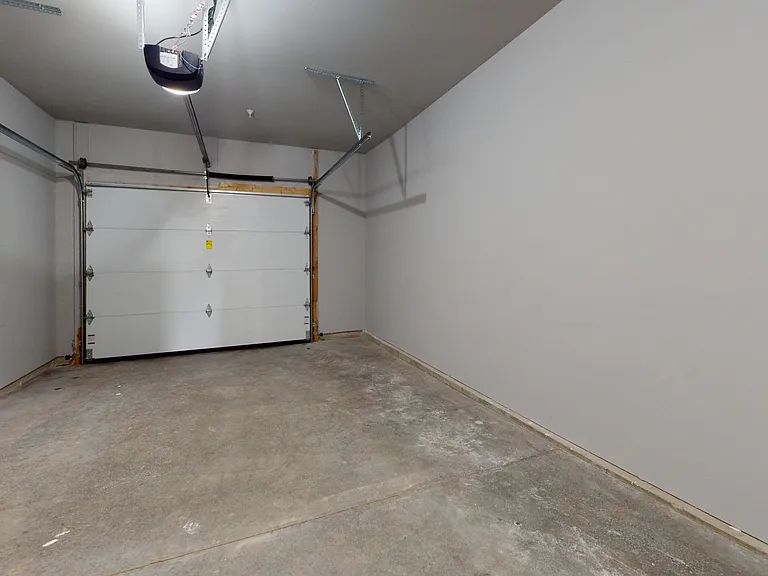 624 Autumn Wood Pkwy — Photo 42