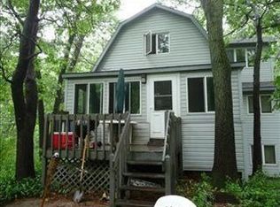 160 Roskin Rd, Porter, IN 46304