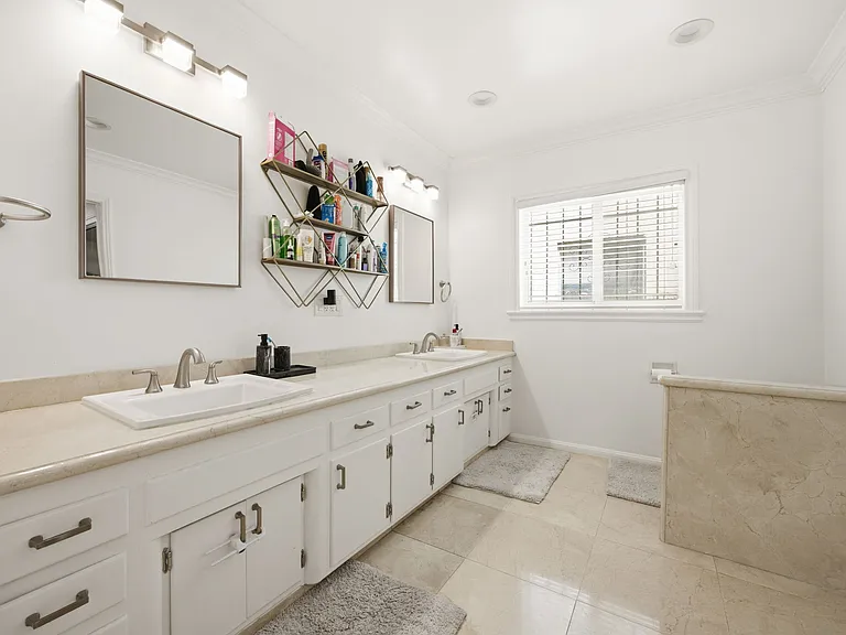 400 N Palm Dr #NA — Photo 7